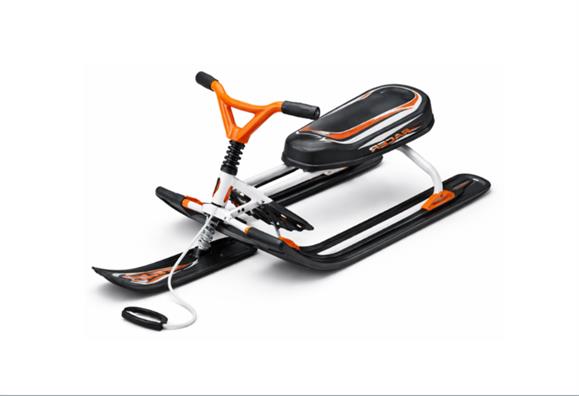 スノーレーサー（ハンドル付そり）