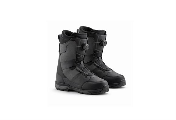 スノーボードブーツ